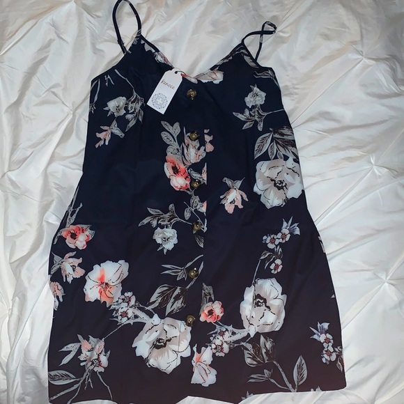 Summer dress - Picture 1 of 5